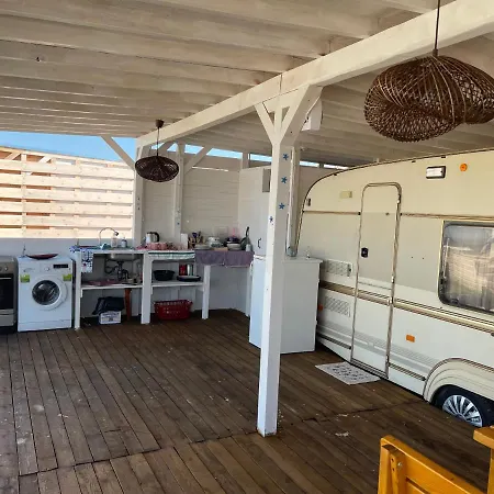 Wonderfull Sea Caravan On Gardenia Camping