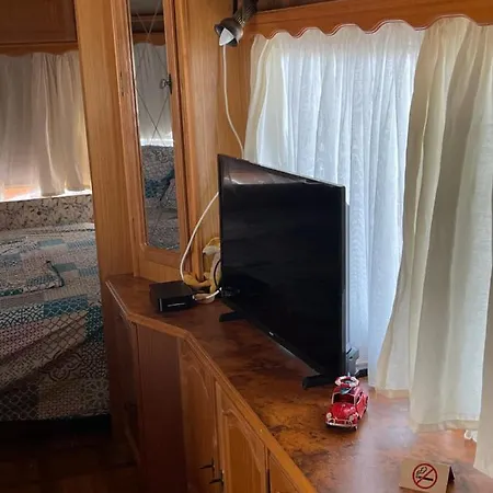Campsite Wonderfull Sea Caravan On Gardenia Camping *